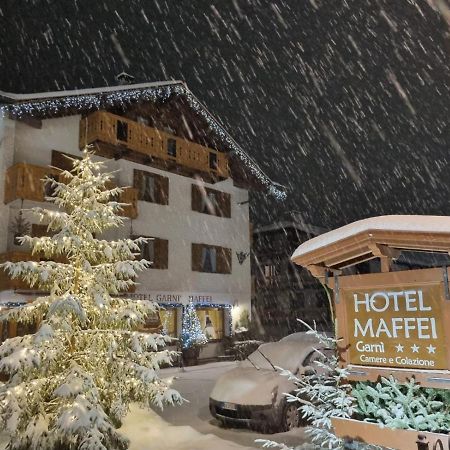 Hotel Garni B&B Maffei Pinzolo Exteriör bild