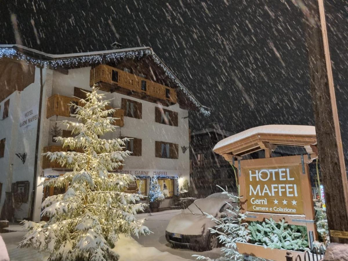 Hotel Garni B&B Maffei Pinzolo Exteriör bild